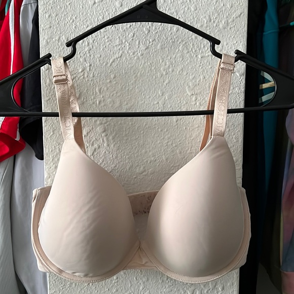Victoria’s Secret t shirt lightly lined Demi Bra - Picture 1 of 7